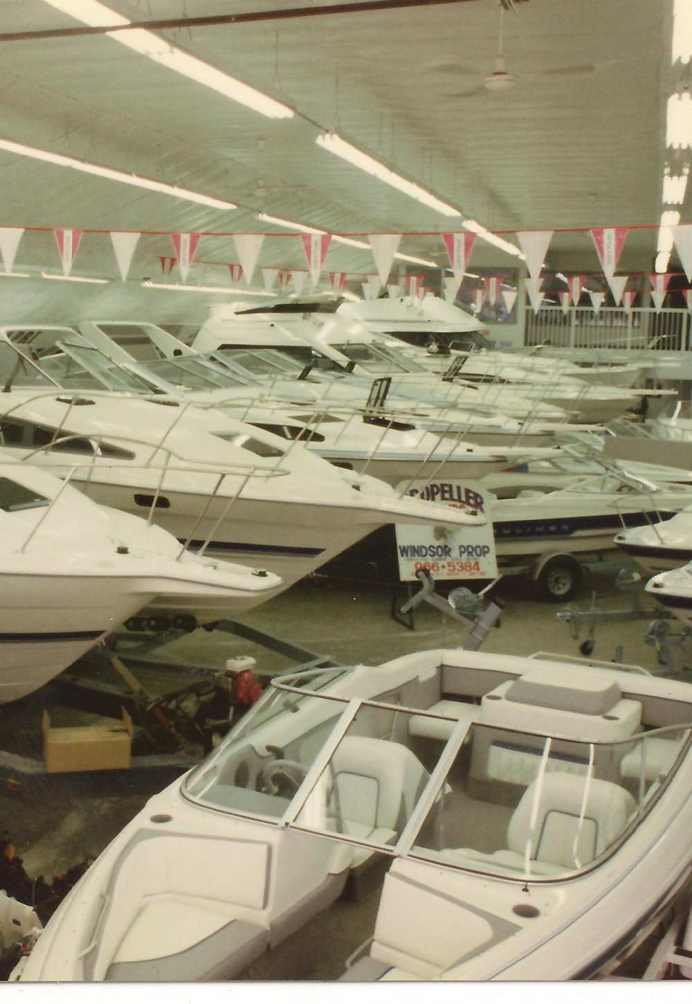 1994 - Happy Days Boat Centre showroom